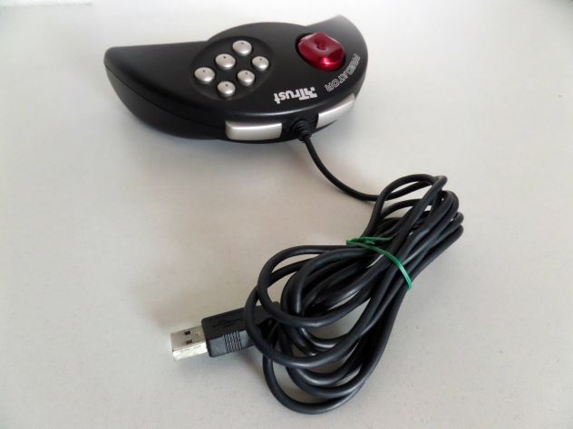 Joypad TRUST "Predator" per PC (USB) 8 pulsanti - Foto 4