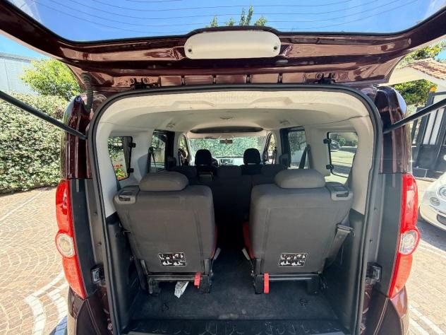 FIAT Doblò 1.4 T-Jet 7 posti Natural Power Emotion - Foto 9