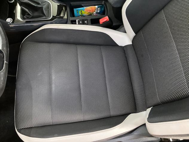 Volkswagen T-Roc 1.6 TDI SCR Style BlueMotion Technology - Foto 10