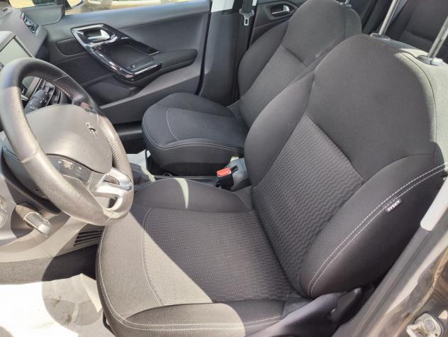 Peugeot 208 PureTech 82 5p. GPL Allure - Foto 6