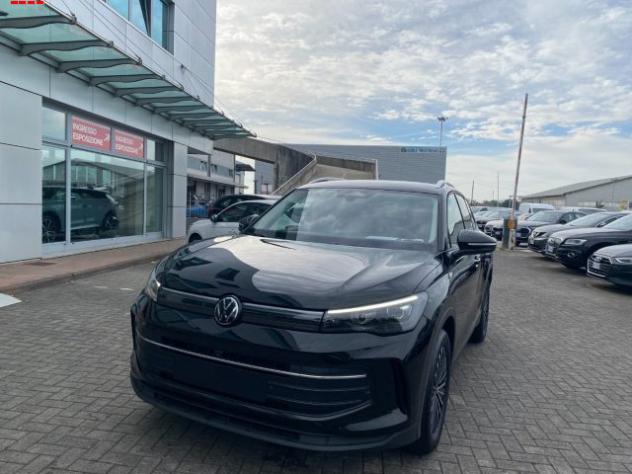VOLKSWAGEN Tiguan 2.0 TDI 150 CV DSG Elegance goal rif. 24114480 - Foto 2