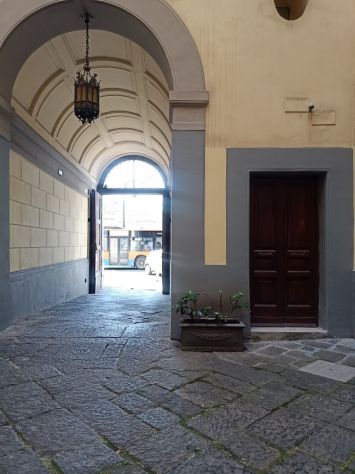 Chiaia - Ufficio in palazzo d'epoca -