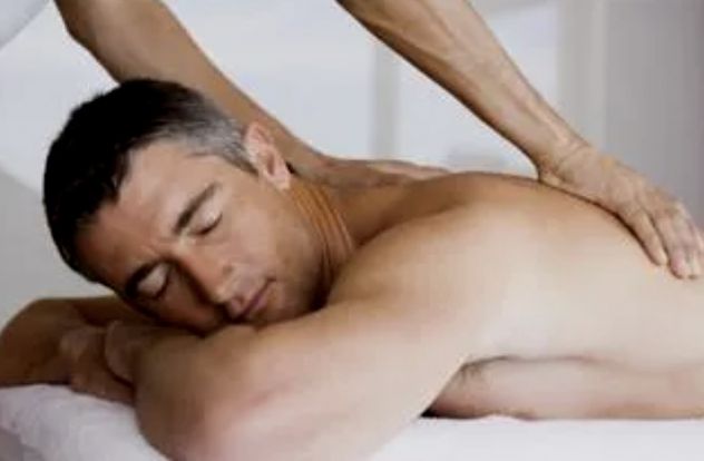 Massaggiatore professionale Tel:3516512614