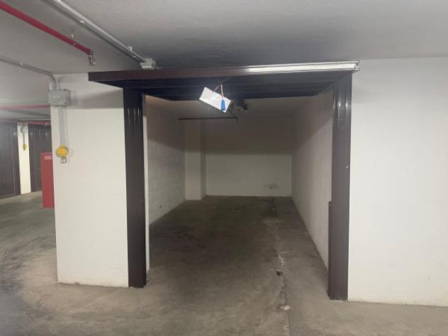 Box / Garage di 14 m² in affitto a Milano - Foto 4