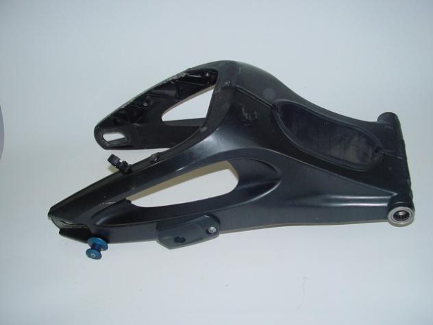 FOTCELLONE POSTERIORE YAMAHA YZFR6 RJ03 (2003-2004) DA VERNICIARE 5SL221100100 - Foto 2
