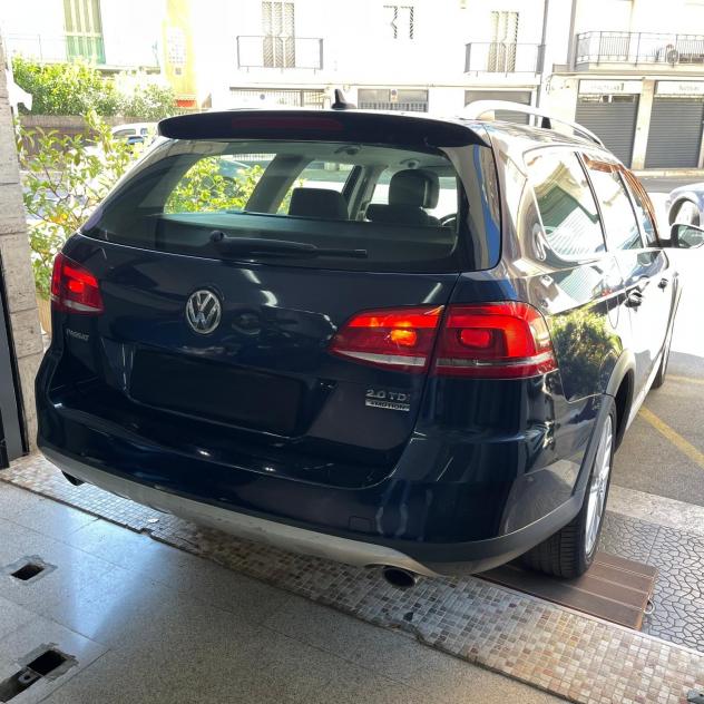 Volkswagen Passat Variant 2.0 TDI 177cv DSG Alltrack - Foto 4