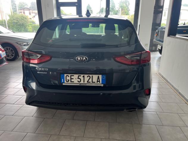 Kia Ceed 1.6 CRDi 115 CV 5p. Urban - Foto 5