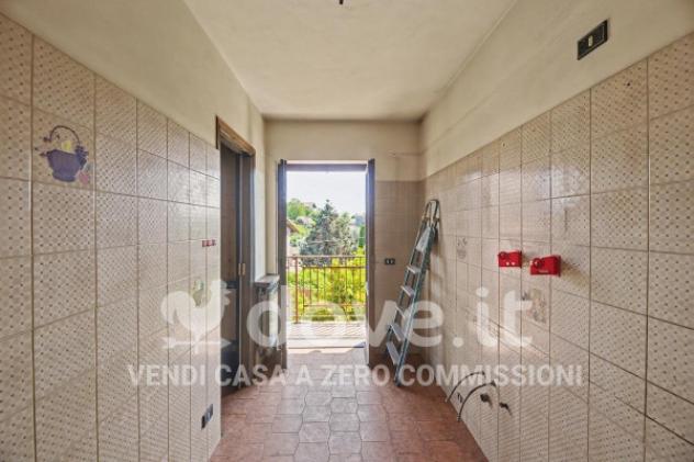 Casa indipendente di 263 m² con più di 5 locali in vendita a Divignano - Foto 9