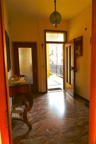 Casa pluricamere con giardino privato e pertinenza a reddito. - Foto 6