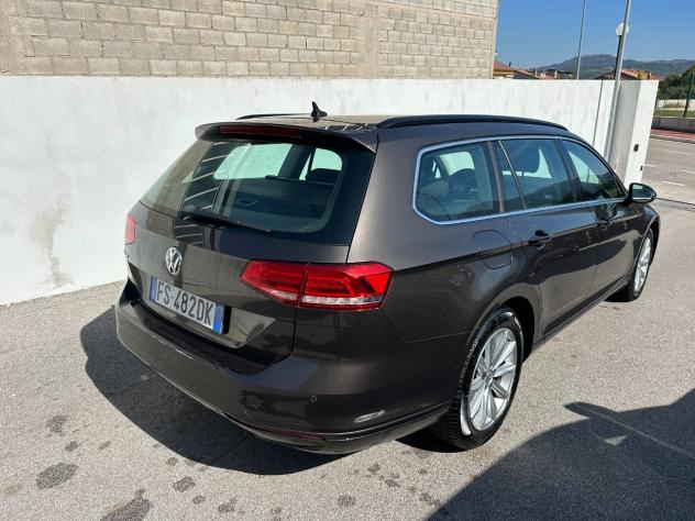 Volkswagen Passat Variant 1.6 tdi Business (businessline) 120cv - Foto 4