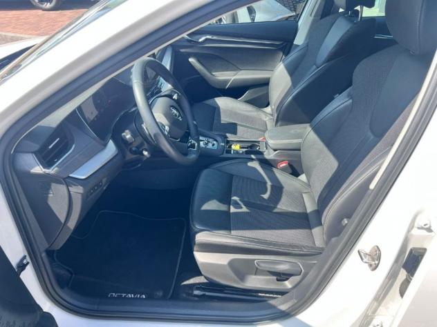Škoda Octavia 2.0 TDI EVO SCR 150 CV DSG Wagon Style - Foto 5