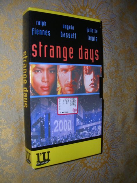 STRANGE DAYS - Foto 4