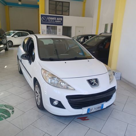 170188 PEUGEOT 207 1.4 HDI PER NEOPATENTATI - Foto 2