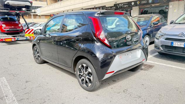 Toyota Aygo Connect 1.0 VVT-i 72 CV 5 porte x-play LED NAVI KAMERA CERCHI 16 PDC BLUETOOTH - Foto 4