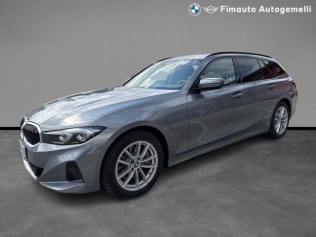 BMW 320 e Touring rif. 24123369