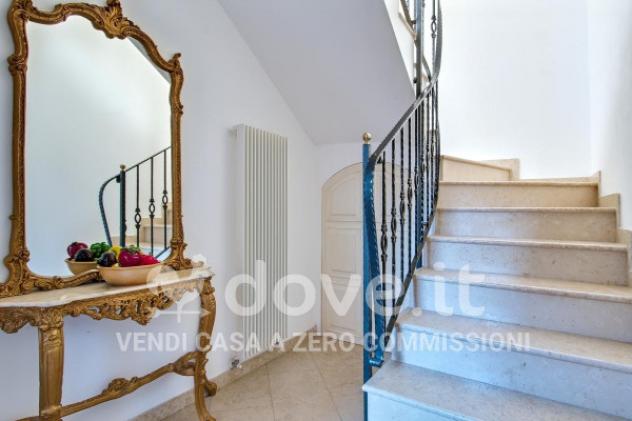 Casa indipendente di 394 m² con più di 5 locali e box auto doppio in vendita a Casnigo - Foto 5