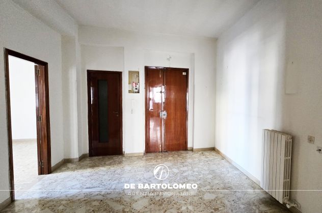 APPARTAMENTO VIA SOCRATE ANGOLO VIA G. MESSINA - Foto 3