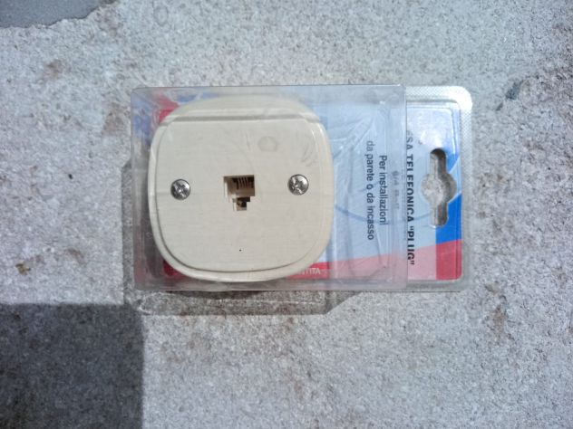 Presa telefonica volante "PLUG" - NUOVA - Foto 2