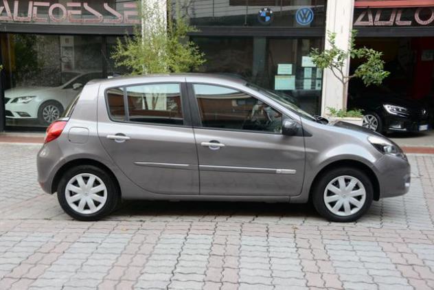 RENAULT Clio 1.2 16V 5 porte GPL Dynamique rif. 24141968 - Foto 4