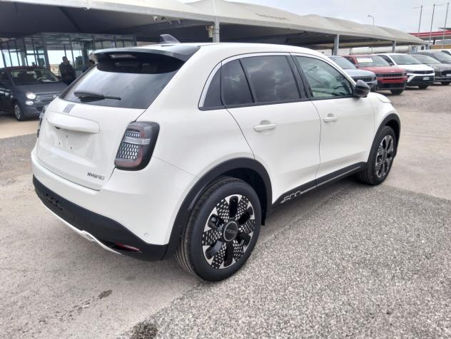 Fiat 600 Hybrid 110 CV DCT MHEV La Prima KM 0 - Foto 8