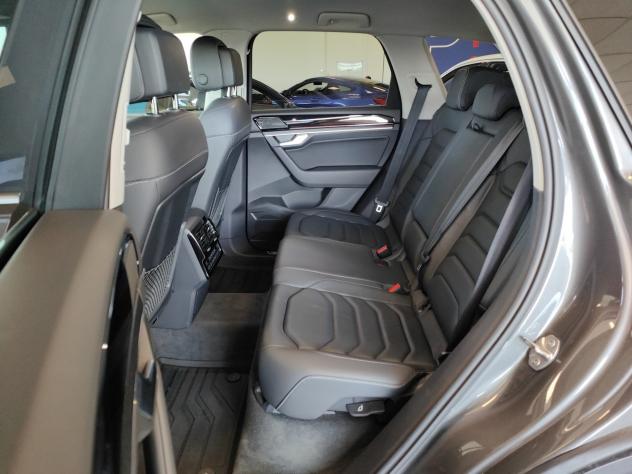 Volkswagen Touareg 3.0 V6 TDI SCR Fari Matrix IQ.LIGHT Pelle Navi DAB - Foto 7