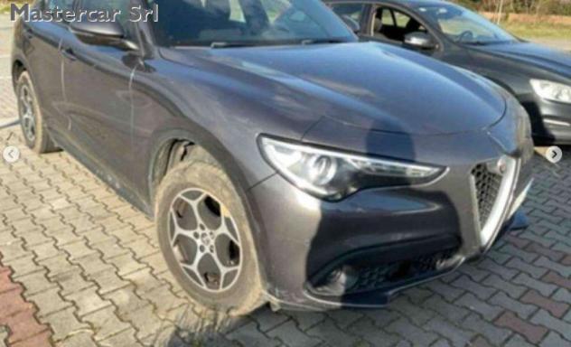 ALFA ROMEO Stelvio 2.2 TD 190 CV Super Business AT8 Q4 - GJ451CK rif. 23833534 - Foto 2
