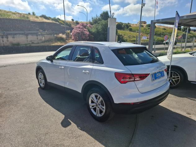Audi Q3 2.0 tdi 150cv s-tronic anno 2020 - Foto 4