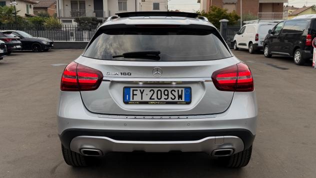 MERCEDES-BENZ GLA 180 1.6 PREMIUM AT7 122CV - FULL LED, PELLE, TETTO, NEOPATENTATI - Foto 8