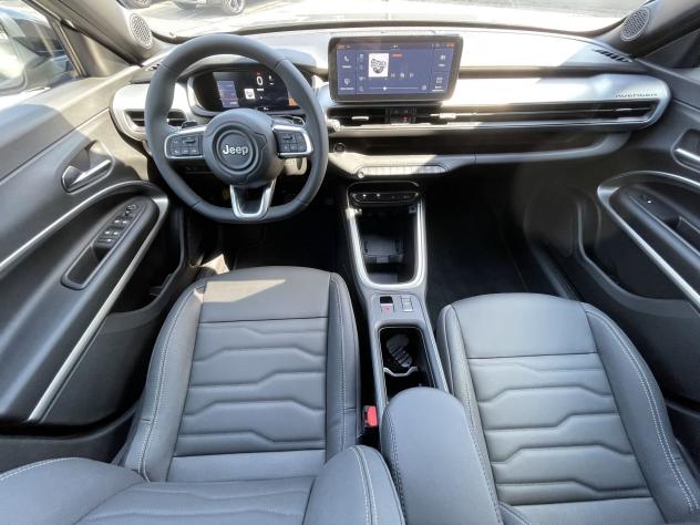 Jeep Avenger Avenger 1.2 Turbo 110 CV MHEV Summit #Leather.&.Winter.Pack - Foto 7