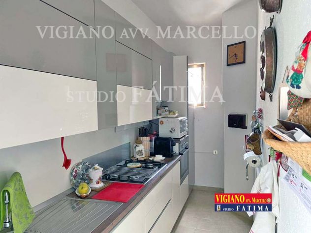 FOGGIA - VENDESI - VIALE COLOMBO, 3° P. - VANI 3/ MQ. 128 CAT. + BOX MQ. 16 CAT - Foto 8