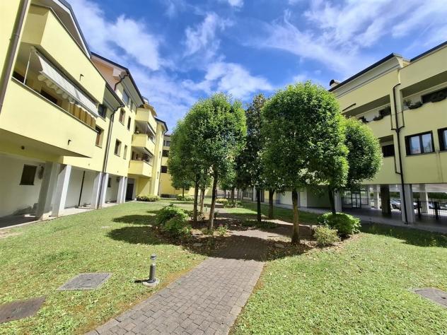 ULTIMO PIANO: Luminoso appartamento di 4 locali a Meda