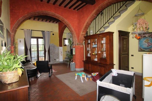 Porzione di casa in vendita a Crespina Lorenzana 190 mq Rif: 1211271