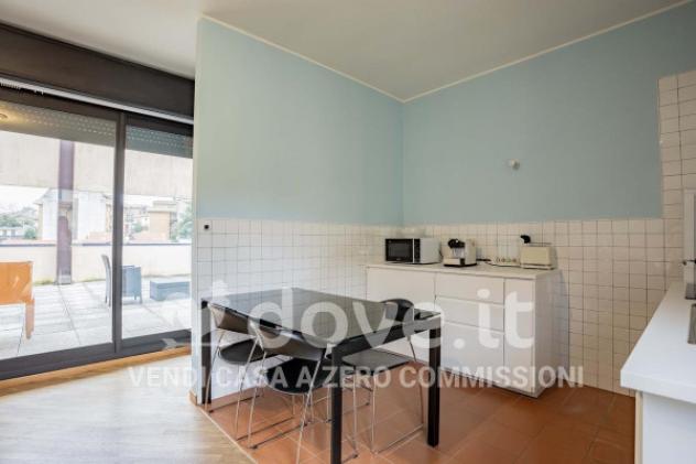 Attico / Mansarda di 70 m² con 2 locali e box auto in vendita a Varese - Foto 2