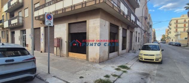 PRESSI VIA FARDELLA – Via Nicolò Riccio – Locale commerciale al PT con n. 3 vetrine su strada – 55mq ca. – 3 vani + wc. Angolare, buone condizioni. Eu - Foto 9
