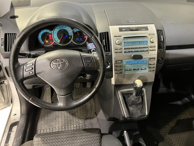 Toyota Corolla Corolla Verso 2.2 d-4d Sol 136cv N1 5p.ti Autocarro - Foto 7