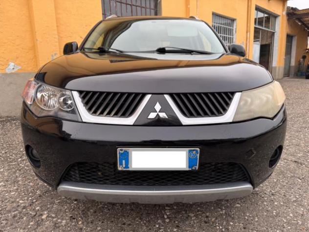 MITSUBISHI Outlander 7 posti 2.0 DI-D Intense DPF rif. 23761786 - Foto 2