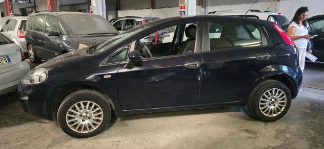 Fiat Punto 1.2 8V 5 porte Lounge - Foto 2