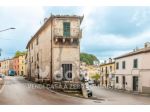 Palazzo / Stabile di 200 m² con più di 5 locali in vendita a Semproniano