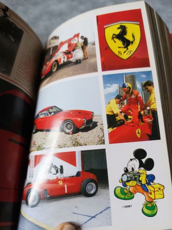 Topolino Ferrari due volumi completi di figurine - Foto 5