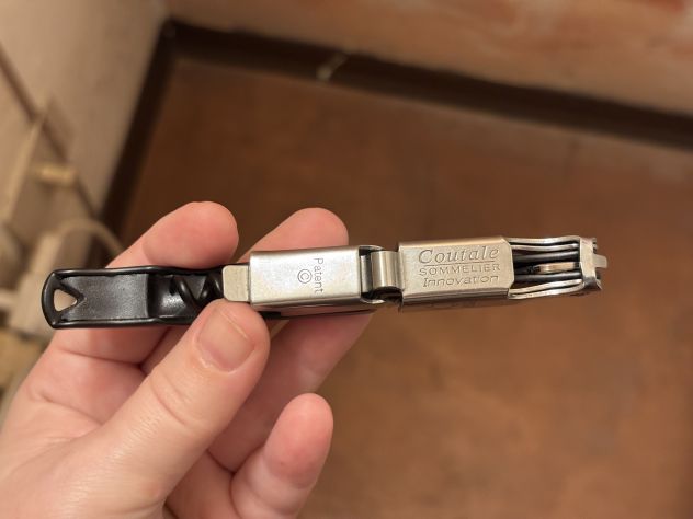 3ATTREZZI IN 1:CAVA TAPPI E APRI BOTTIGLIE E MINI COLTELLINO NUOVO RARO”CANTIN - Foto 3