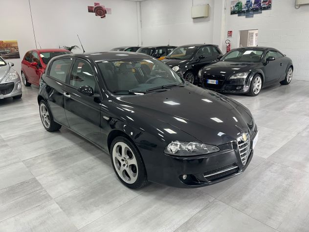 Alfa Romeo 147 5p 1.6 ts 16v 105cv - Foto 3