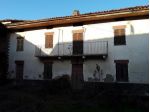 Casa indipendente su tre lati