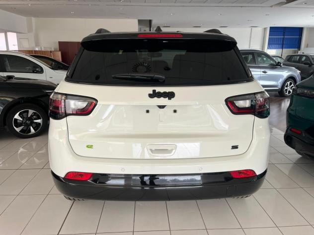 Jeep Compass 1.5 Turbo MHEV T4 96kW Summit DDCT - Foto 9