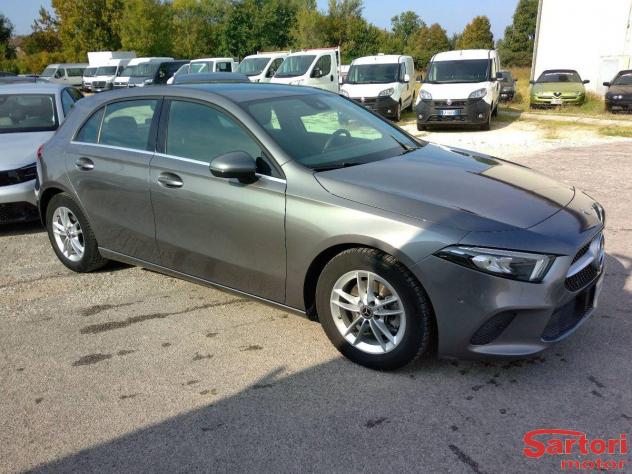 MERCEDES - Classe A - A 180 d Business - Foto 2