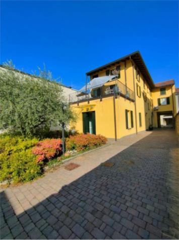 Appartamento di 112 m² con 3 locali e box auto in vendita a Oggiono