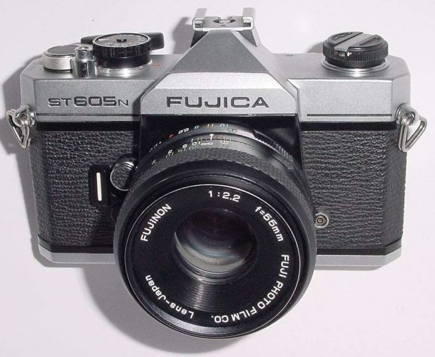 Fotocamera Fujica ST605N, borsa e flash. - Foto 7