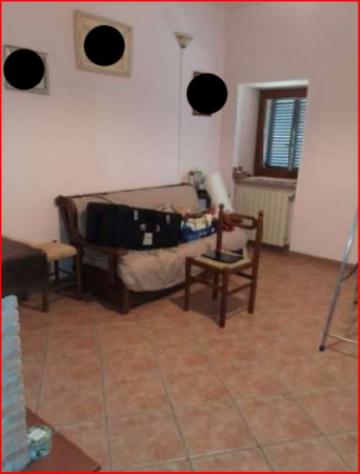 Immobile in asta di 151 m² con più di 5 locali e box auto in vendita a Sellano - Foto 5