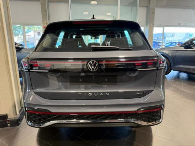 VOLKSWAGEN Tiguan 2.0 TDI 193 CV DSG 4MOTION MY26 R-Line Plus TETTO rif. 24037030 - Foto 8