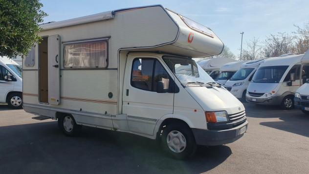 Mansardato Usato - 4 posti letto - Lungo meno di 6 metri