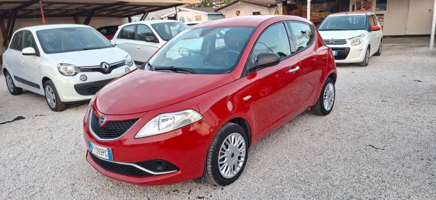 Lancia Ypsilon 1.2 69 CV 5 porte Silver